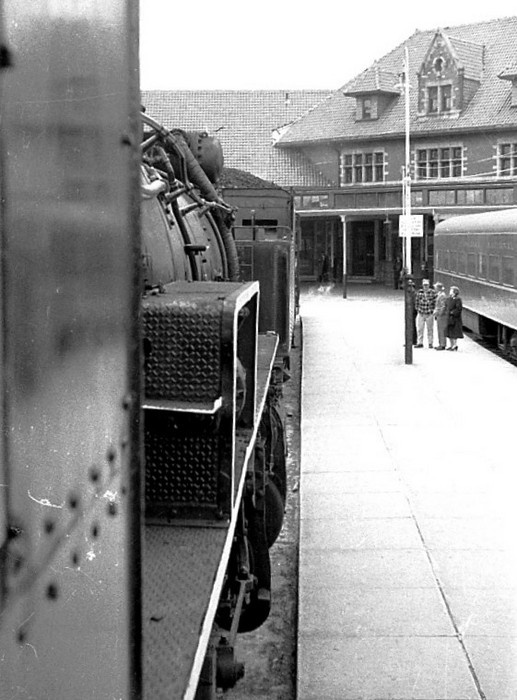 Photo of ENGINEER's VIEW OF GRAND TRUNK STATION PORTLAND