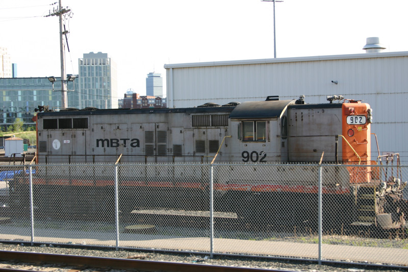 Photo of MBTA GP-18 902 at BET