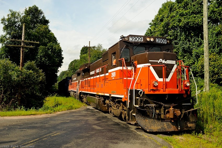Photo of P&W 3909 in Middlefield, CT