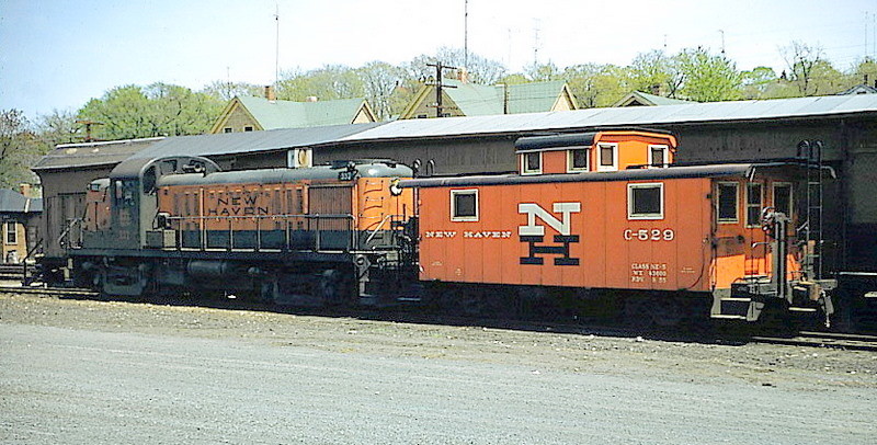 Photo of NEW HAVEN  CABOOSE AND RS-3