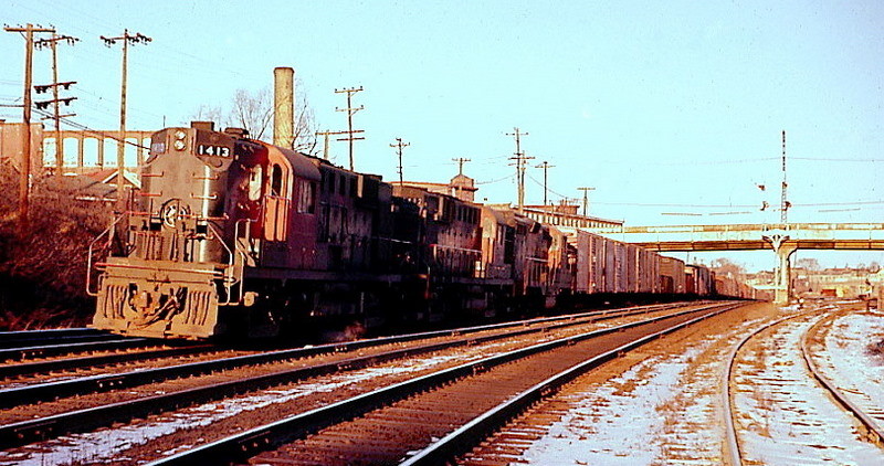 Photo of NEW HAVEN FREIGHT AT WOODLAWN TOWER