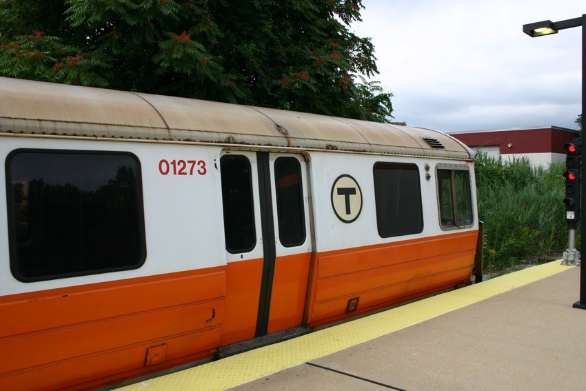 Photo of MBTA Orange Line Train at Oak Grove