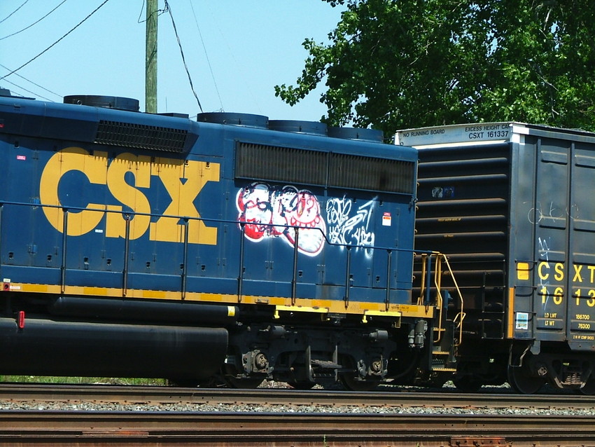 Photo of some one has been very bad to csx b743
