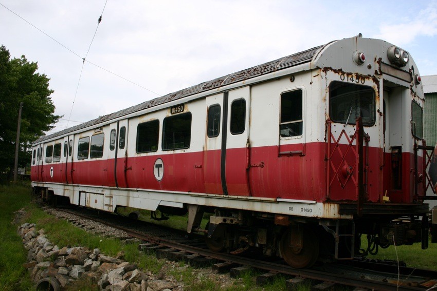 Photo of MBTA 01400 Red Line Train at the Seashore Trolley Museum