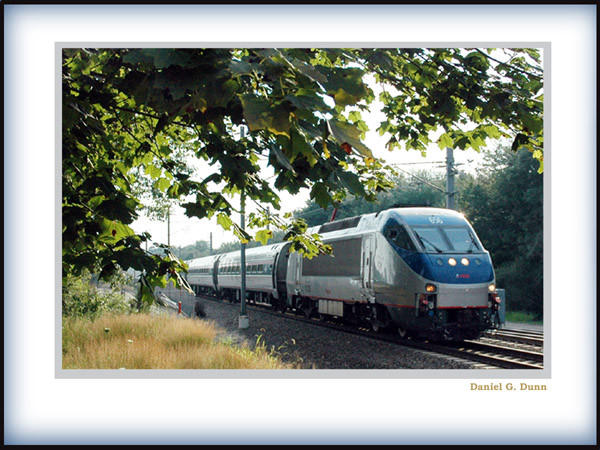 Photo of Amtrak Slows ...NB into Kingston
