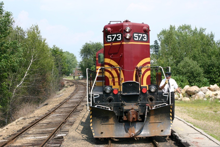 Photo of Conway Scenic Railroad GP-7 573 Switching Ends