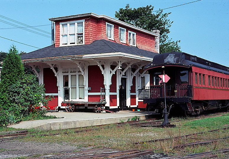 Photo of PEACEDALE DEPOT