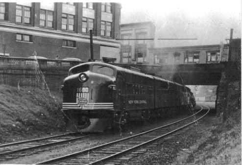 Photo of a pair of new york central f3 eastbound at pittsfield ma