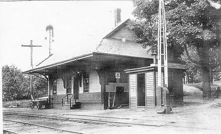 Photo of Heywood Station
