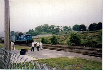 Photo of conrail train wapi10 eastbound at pittsfield ma