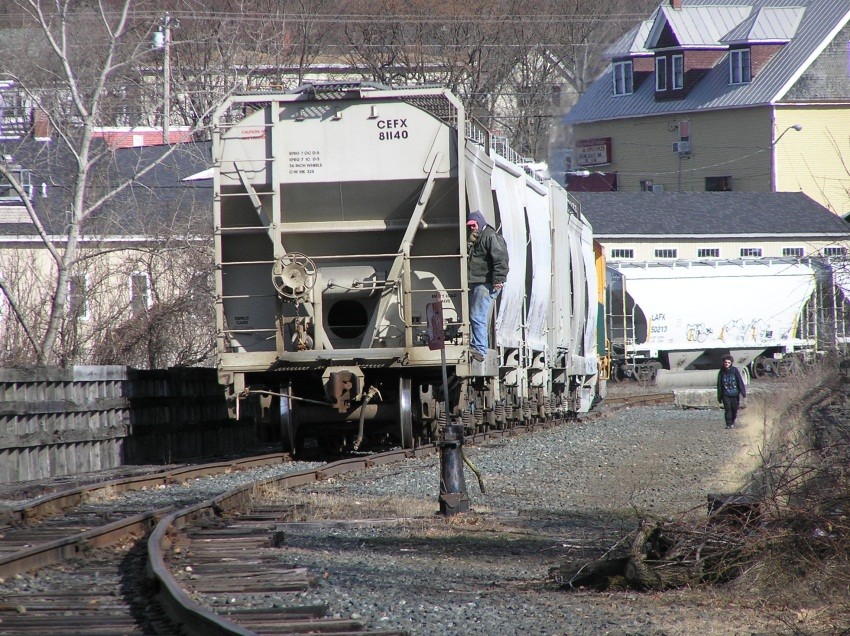 Photo of CCRR 104 crosses into NH