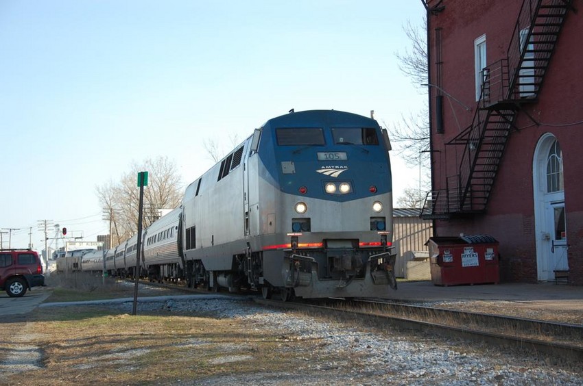 Photo of SB Amtrak Vermonter at St. Albans