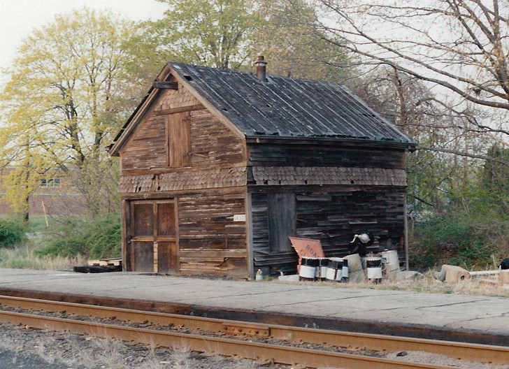 Photo of Old NH equipment shed in Middleborough