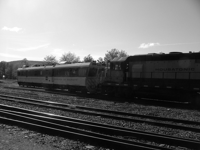 Photo of fra test train leaving the west yard at pittsfield ma