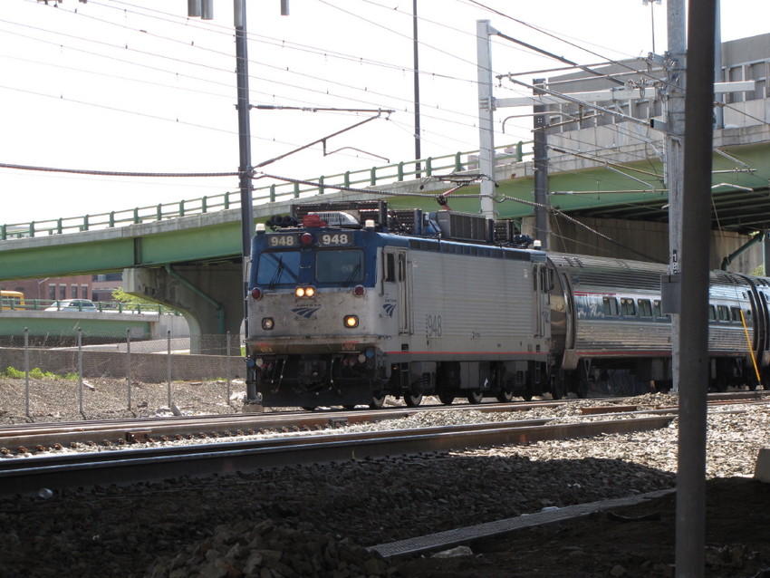 Photo of Amtrak Northeast Regional approaching Providence Station