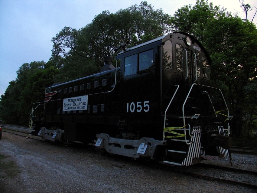 Photo of Downeast Scenic 1055 at Brewer.