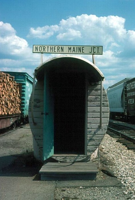 Photo of BAR Yard Tunnel Entrance and Sign
