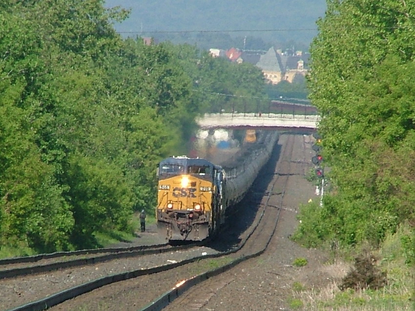 Photo of csx train k643 eastbound working up out of pittsfield ma
