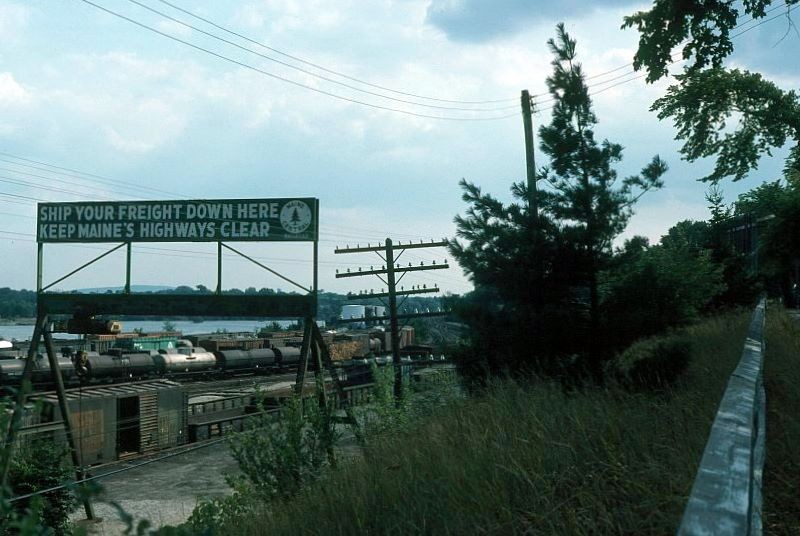 Photo of MEC Sign and Freight Yard