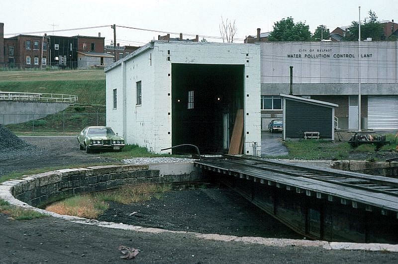 Photo of BML Armstrong Turntable and Engine House