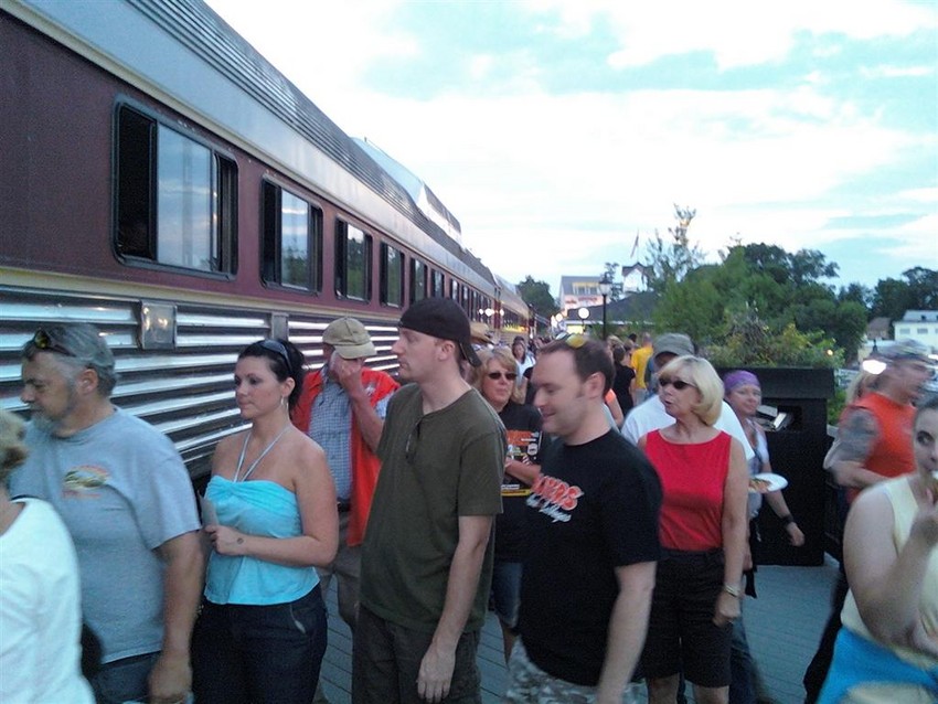 Photo of Large Crowds On The Weirs Shuttle
