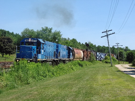 Photo of SLR Train # 513 Works Danville Junction Yard
