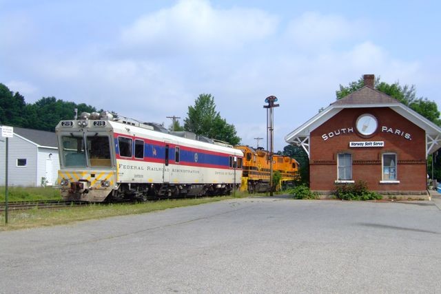 Photo of Westbound SLR/FRA test train at South Paris ME.