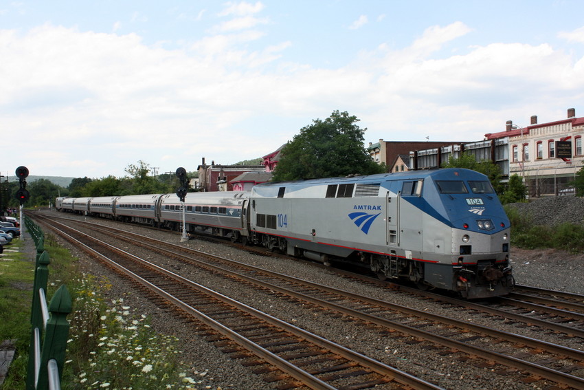 Photo of Amtrak Vermonter #55 arrives Palmer