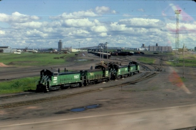 Photo of BNSF switchers in Duluth, Minn.