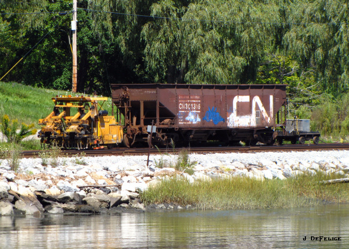 Photo of CN Hopper at Wiscasset ME