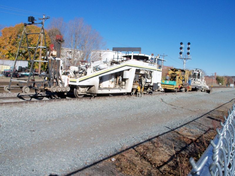 Photo of Rail Equipment at Lawrence