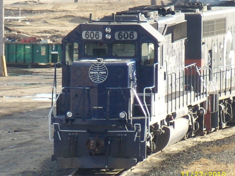 Photo of MEC#606e is lead out to this trio on the 217 track at Rigby.