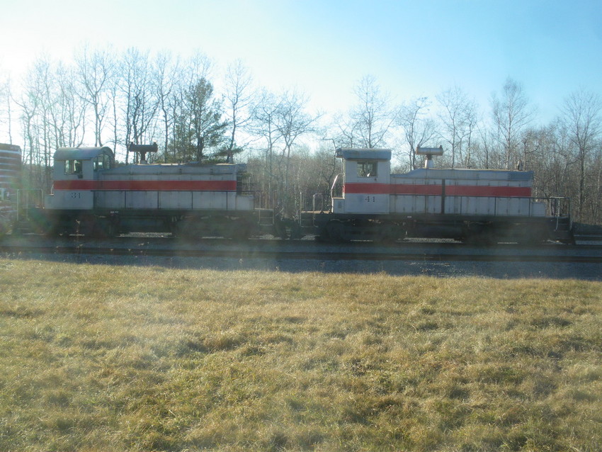 Photo of SLR SW1's 31 and 41 at Danville Junction, ME
