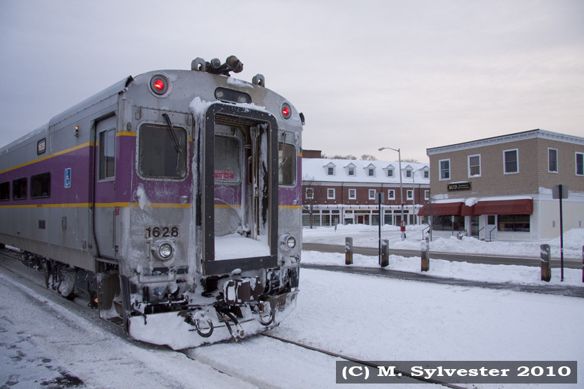 Photo of Outbound MBTA Commuter Rail train at Reading