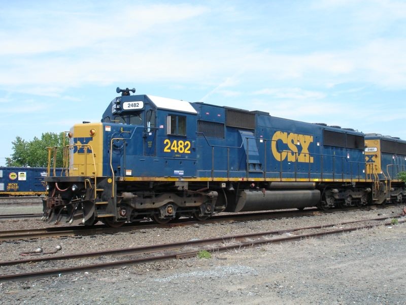Photo of CSX 2482 sits in West Springfield MA