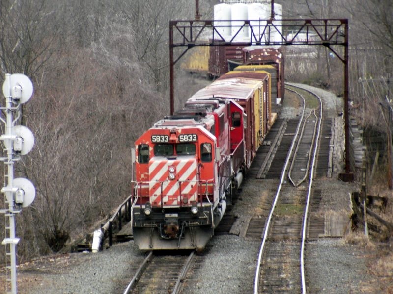 Photo of I train from Mechanicville waits to enter East Deerfield Yard