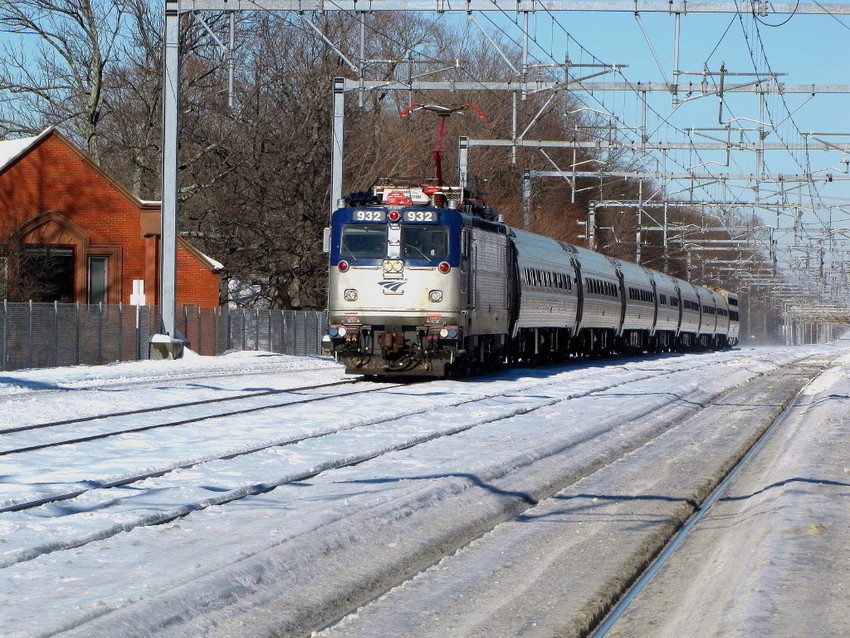 Photo of Amtrak Northeast Regional 137