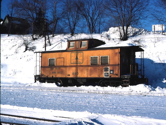Photo of Maine Central  Caboose # 660