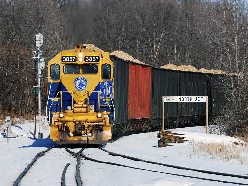 Photo of NECR 500 Chip Train Arrives at North Junction