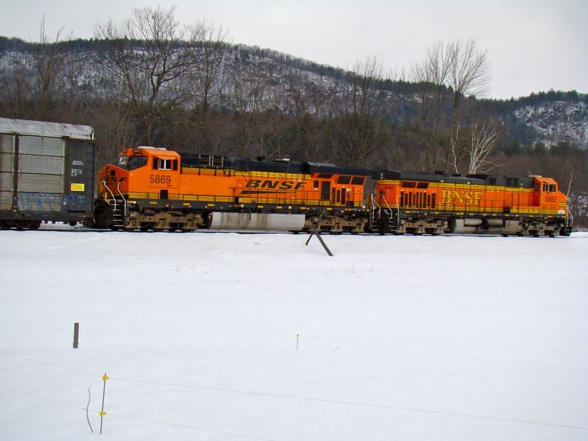 Photo of MOAY w/ BNSF