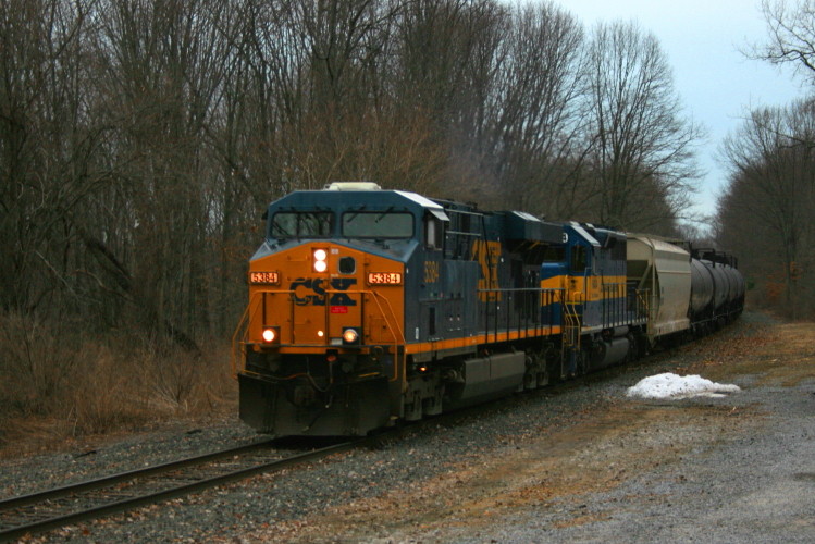 Photo of CSX Y-122 with DME at Glenmont, NY