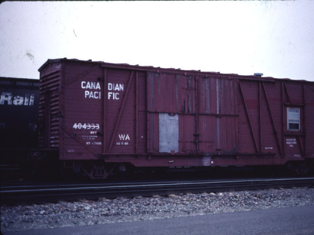 Photo of CP old boxcar