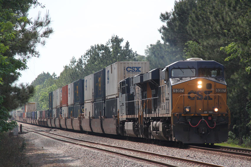 Photo of CSX stack train