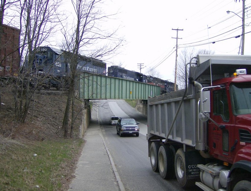 Photo of Easbound freight crosses the trestle in Lewiston