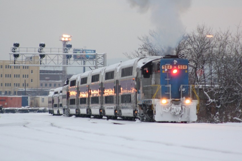 Photo of Snowy action at Worcester (2)
