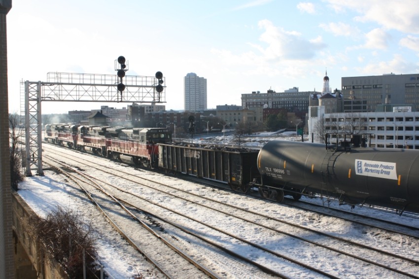 Photo of MFS-8 with ethanol leaving Union Station