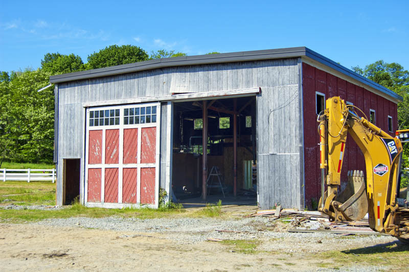 Photo of Demolition of the BMLRR Engine House, Belfast, ME (Image #1 of 9)