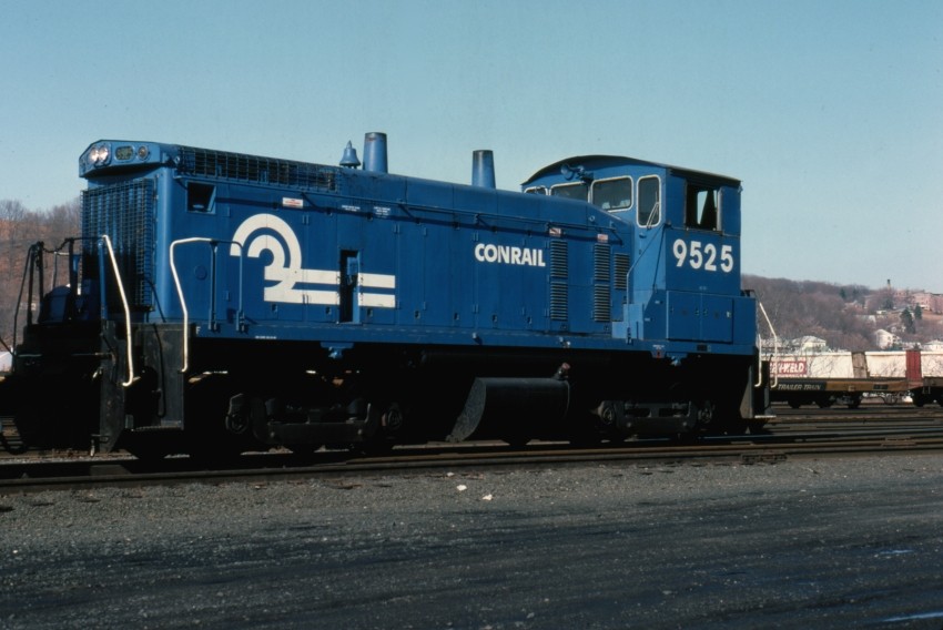 Photo of CR yard switcher, Worcester, MA