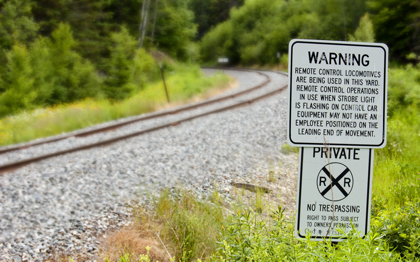 Photo of Remote operations warning sign near Kidders (MP 1), Searsport, ME