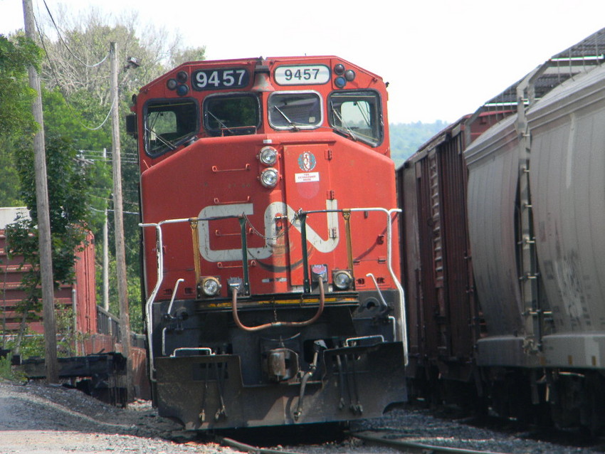 Photo of Canadian National GP-40 #9427